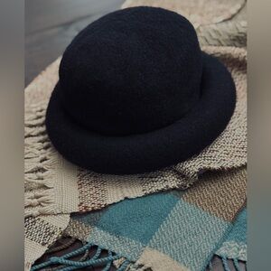 Classic Black 100% Wool Woman’s Derby Hat